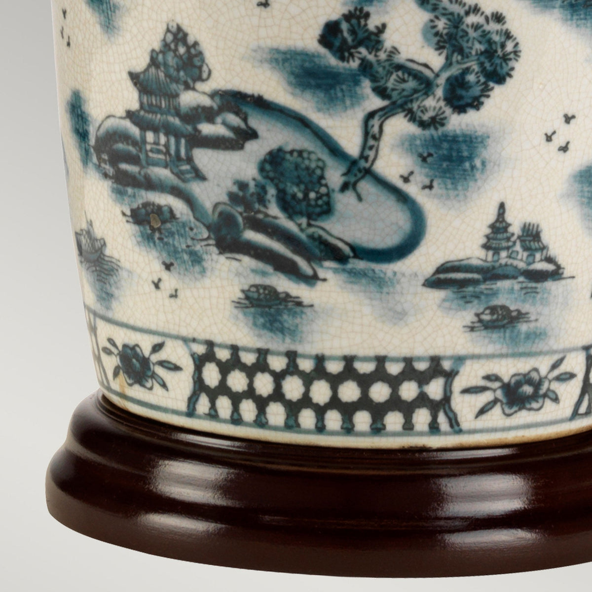 Blue Traditional Chinese Porcelain Table Lamp
