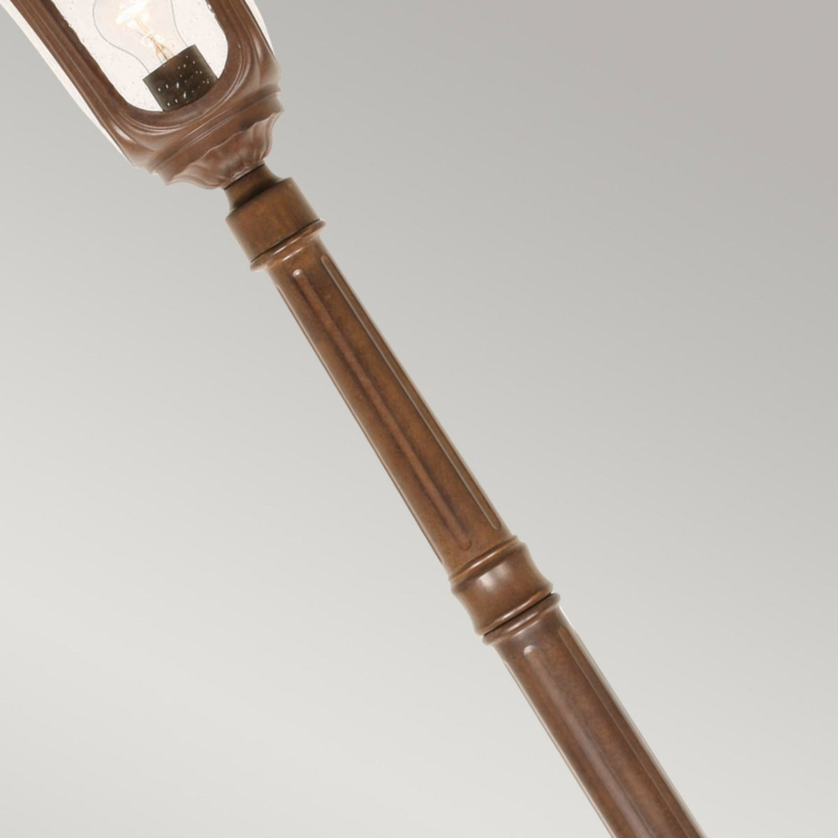 Chicago Medium Lamp Post in Rusty Bronze Patina