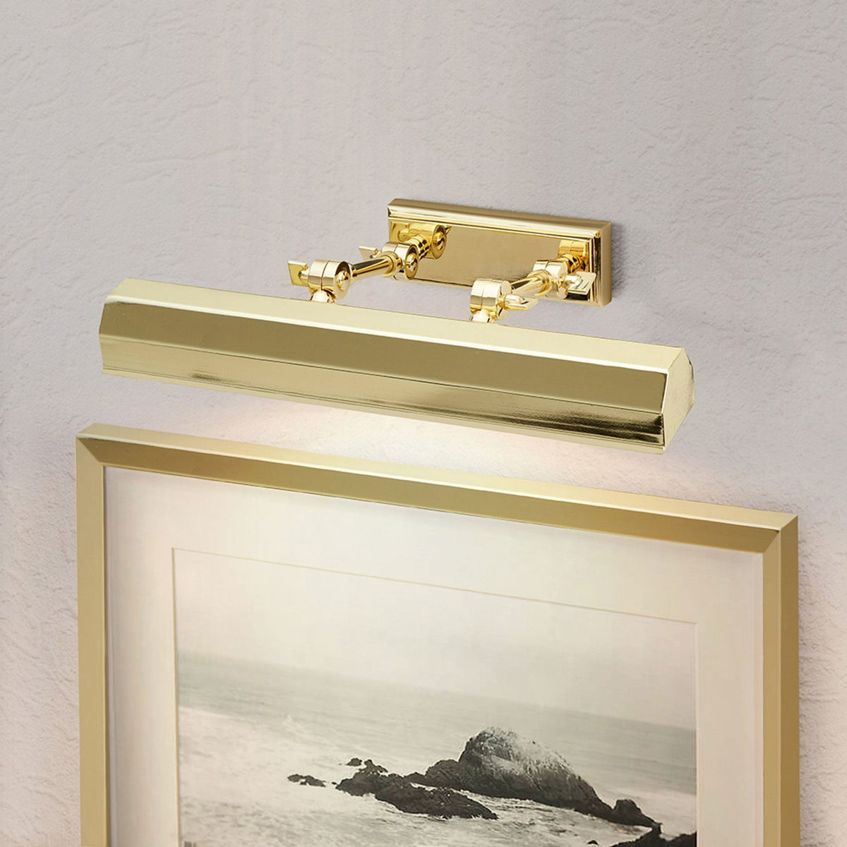 Chawton Medium Adjustable Picture Light in Polished Brass