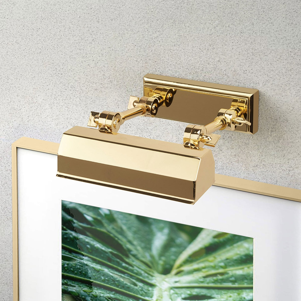Chawton Small Adjustable Picture Light in Polished Brass