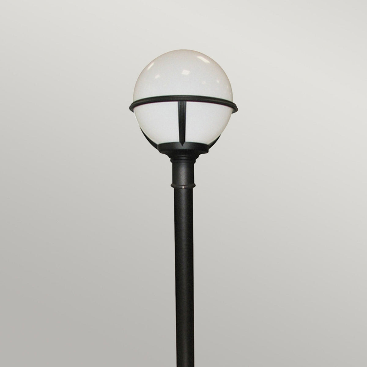 Glenbeigh Outdoor Pillar Light in Black