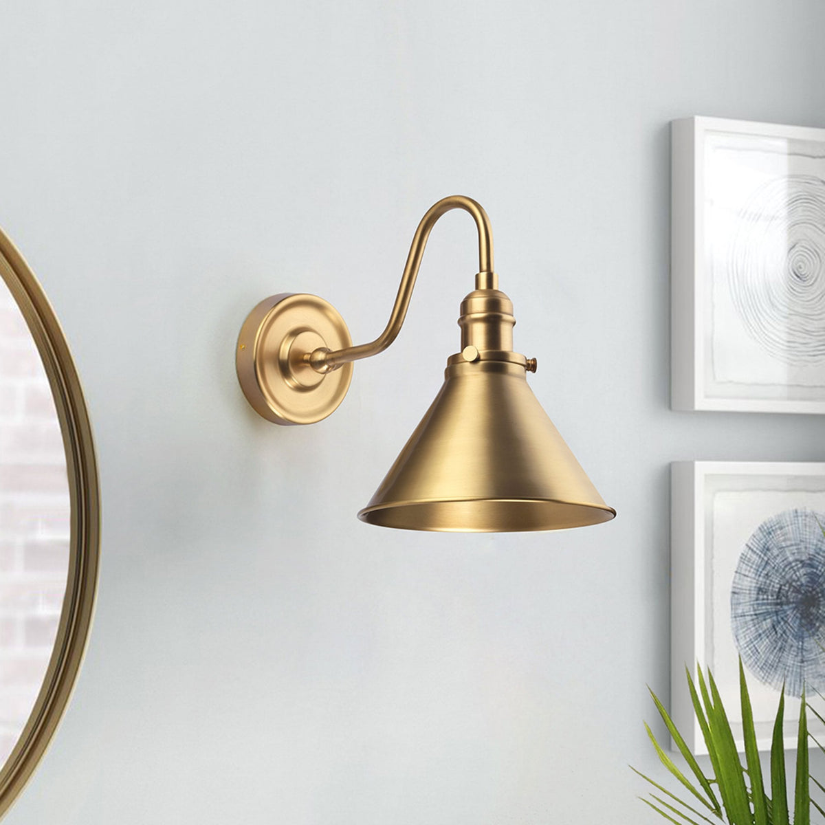 Provence Wall Light in Aged Brass