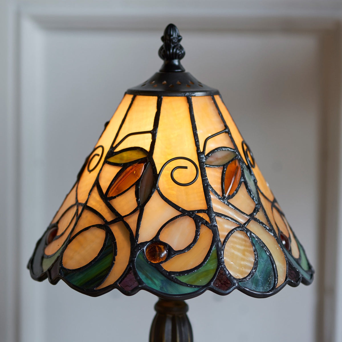 Jamelia Tiffany Glass Mini Table Lamp