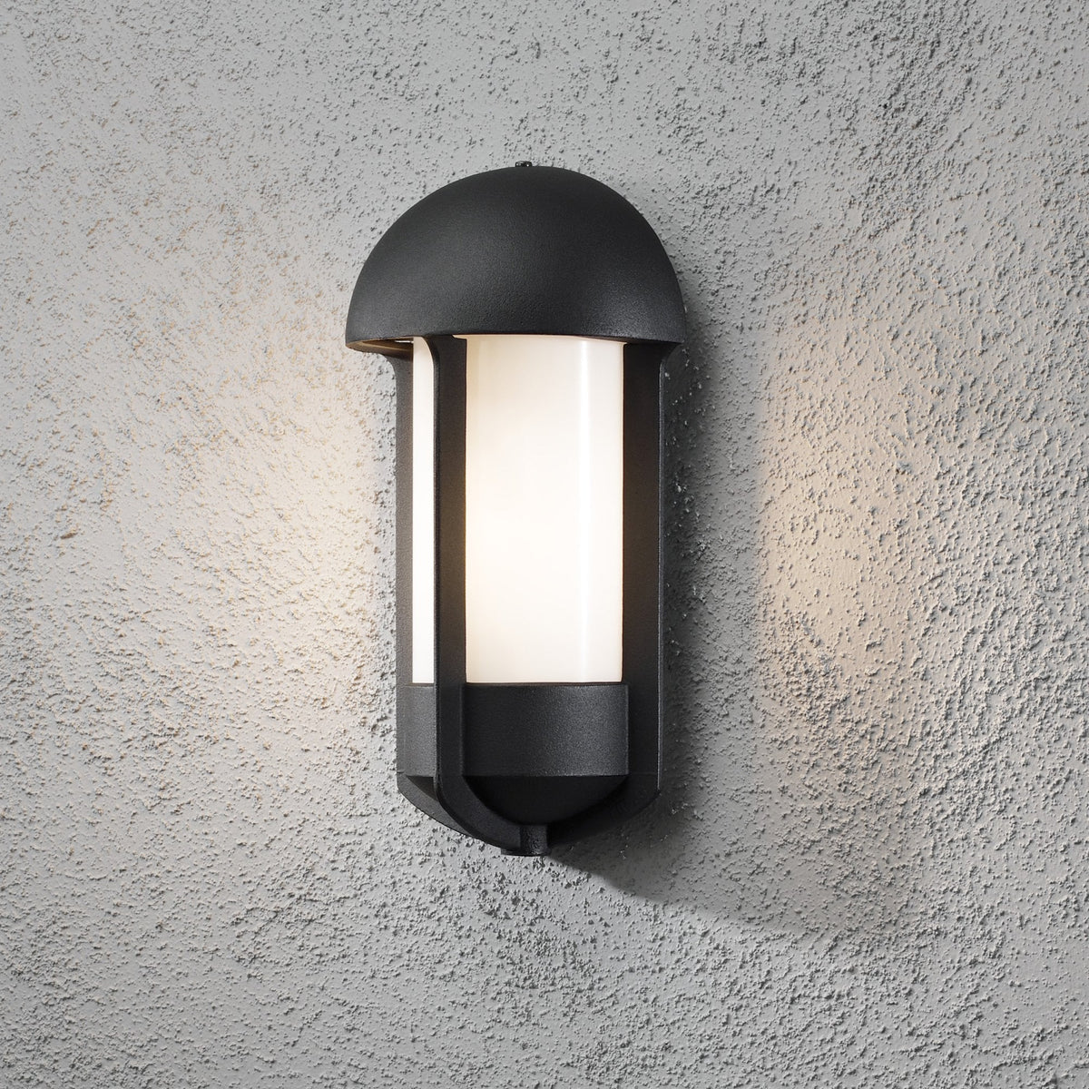 Tyr IP23 Wall Light In Black