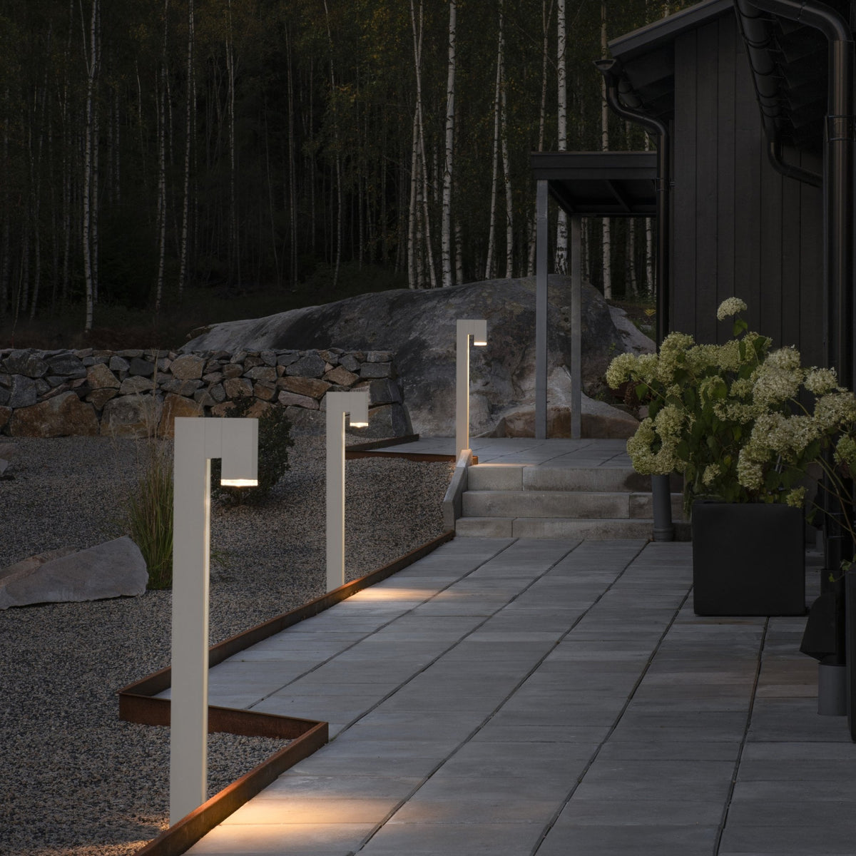 Pollux Banded IP44 Single Bollard Light In White