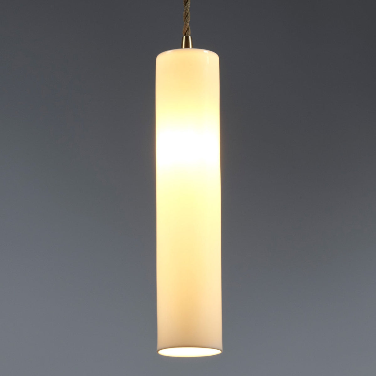 Olympia N°3 Terres De Rêves Pendant In White