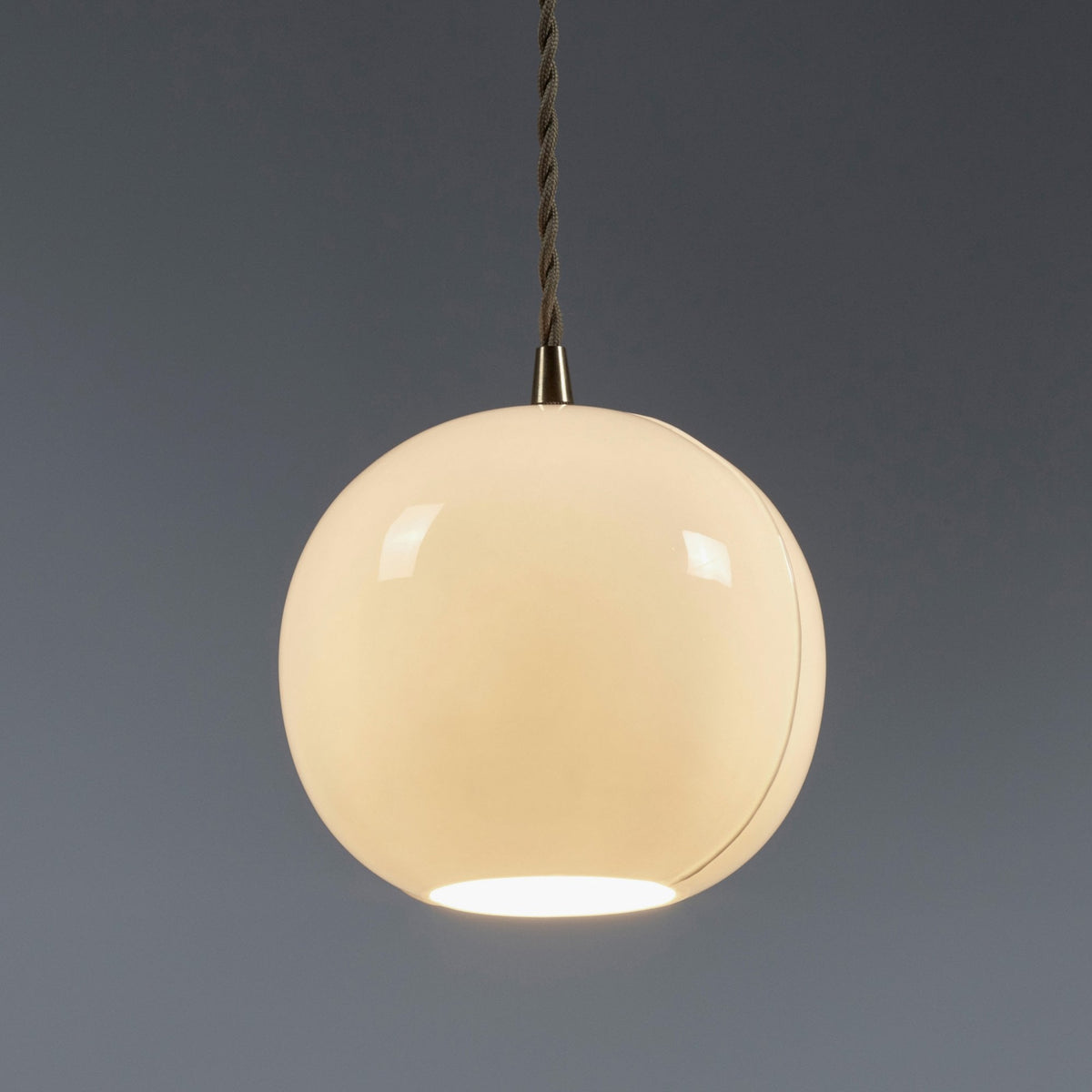 Cosmo Terres De Rêves Pendant In White