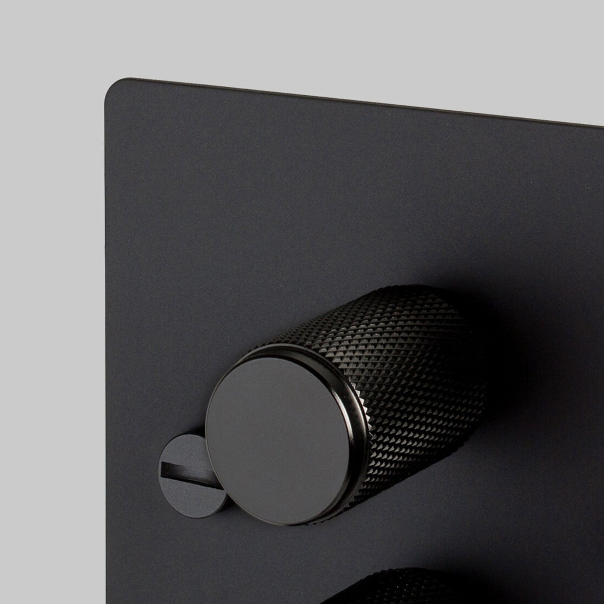 Two Gang 2-Way Dimmer Light Switch in Black with Knurled Knobs