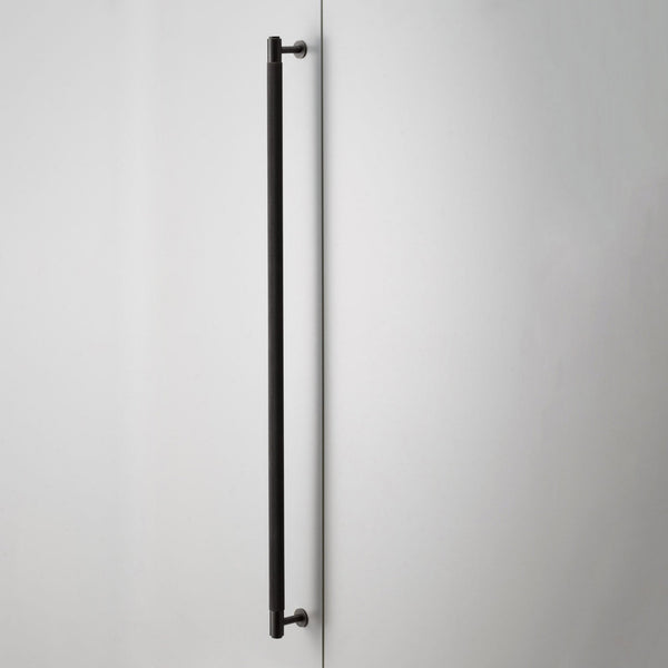 Knurled Closet Bar Handle In Solid Smoked Brozne