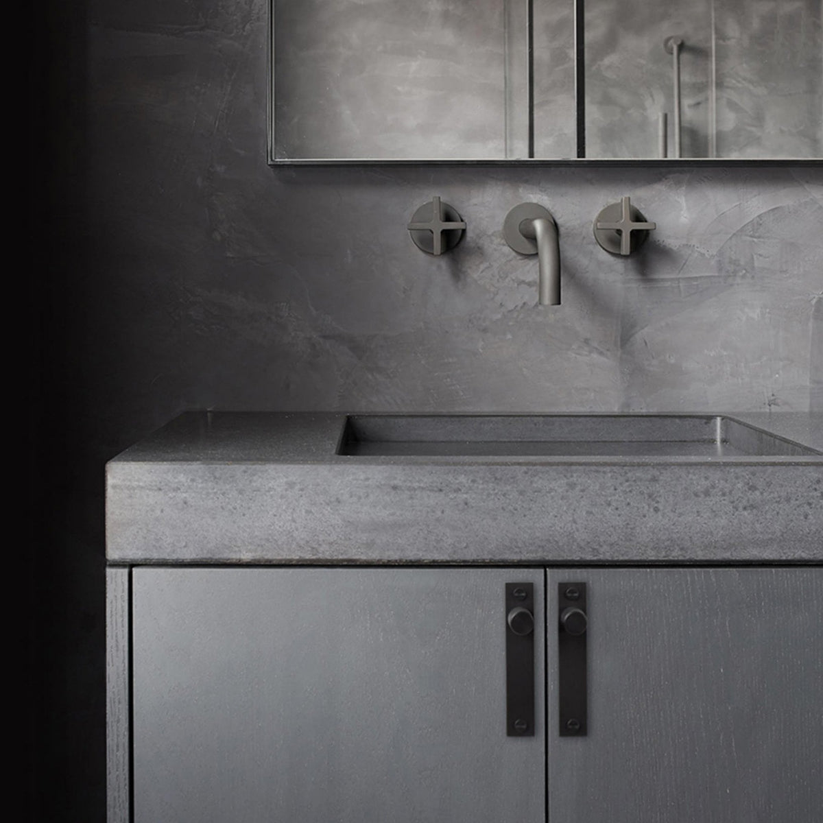 Knurled Furniture Knob Set With Back Plates In Black