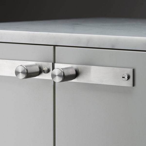 Knurled Furniture Knob Set With Back Plates In Solid Steel
