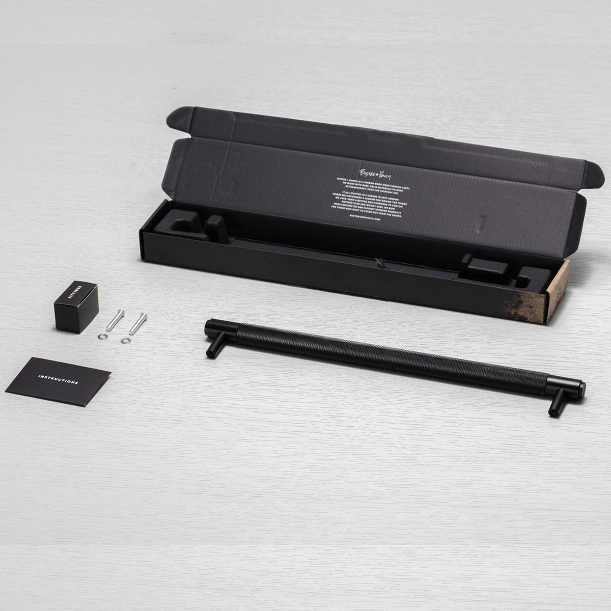 Knurled Large Pull Bar Cabinet Handle In Black