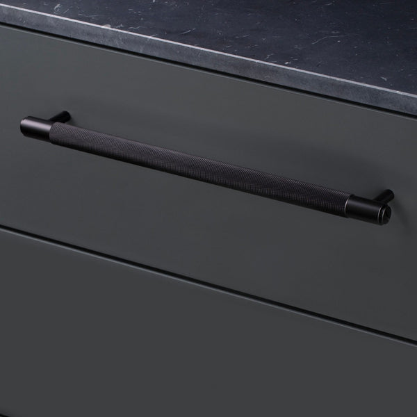 Knurled Large Pull Bar Cabinet Handle In Black
