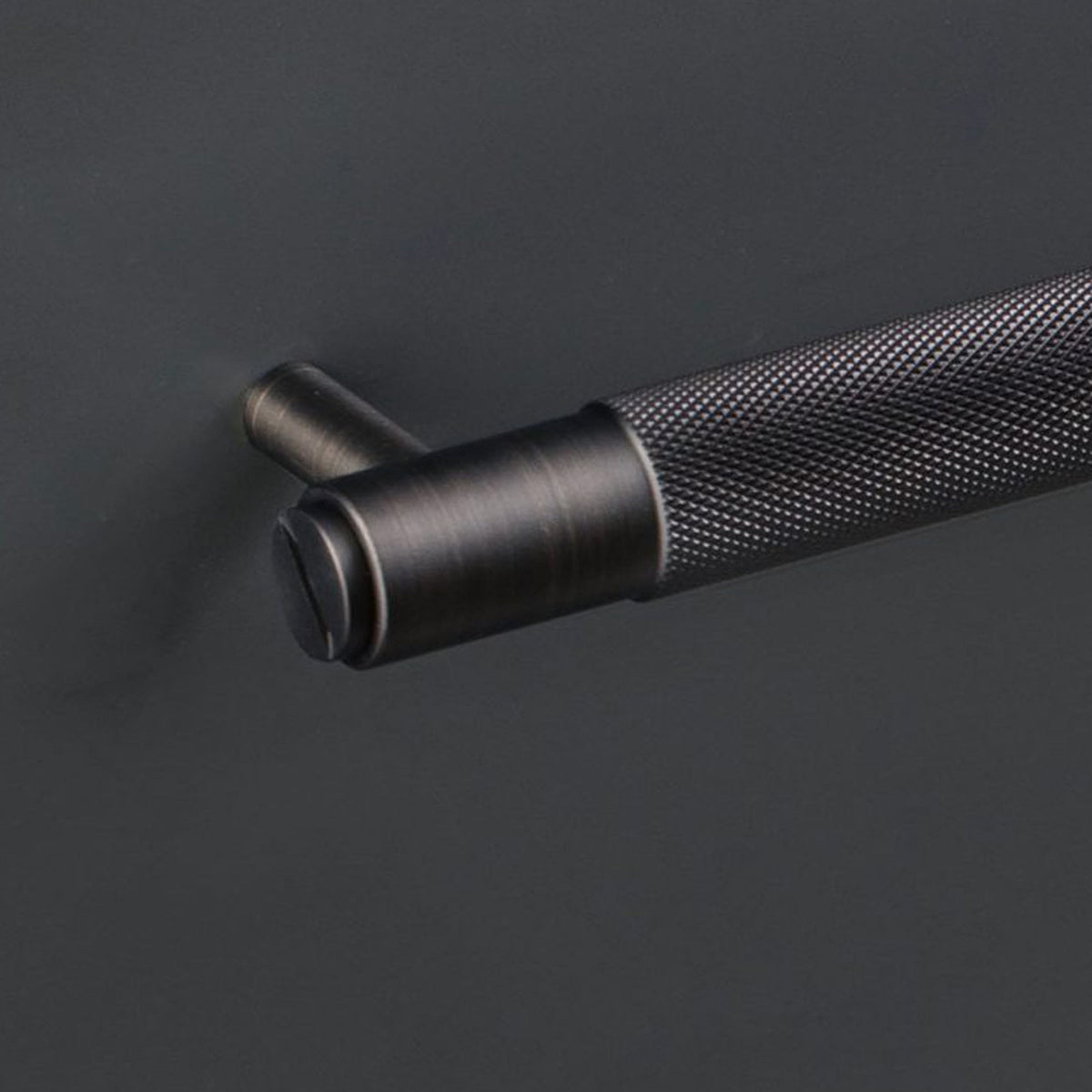 Knurled Large Pull Bar Cabinet Handle In Solid Smoked Bronze