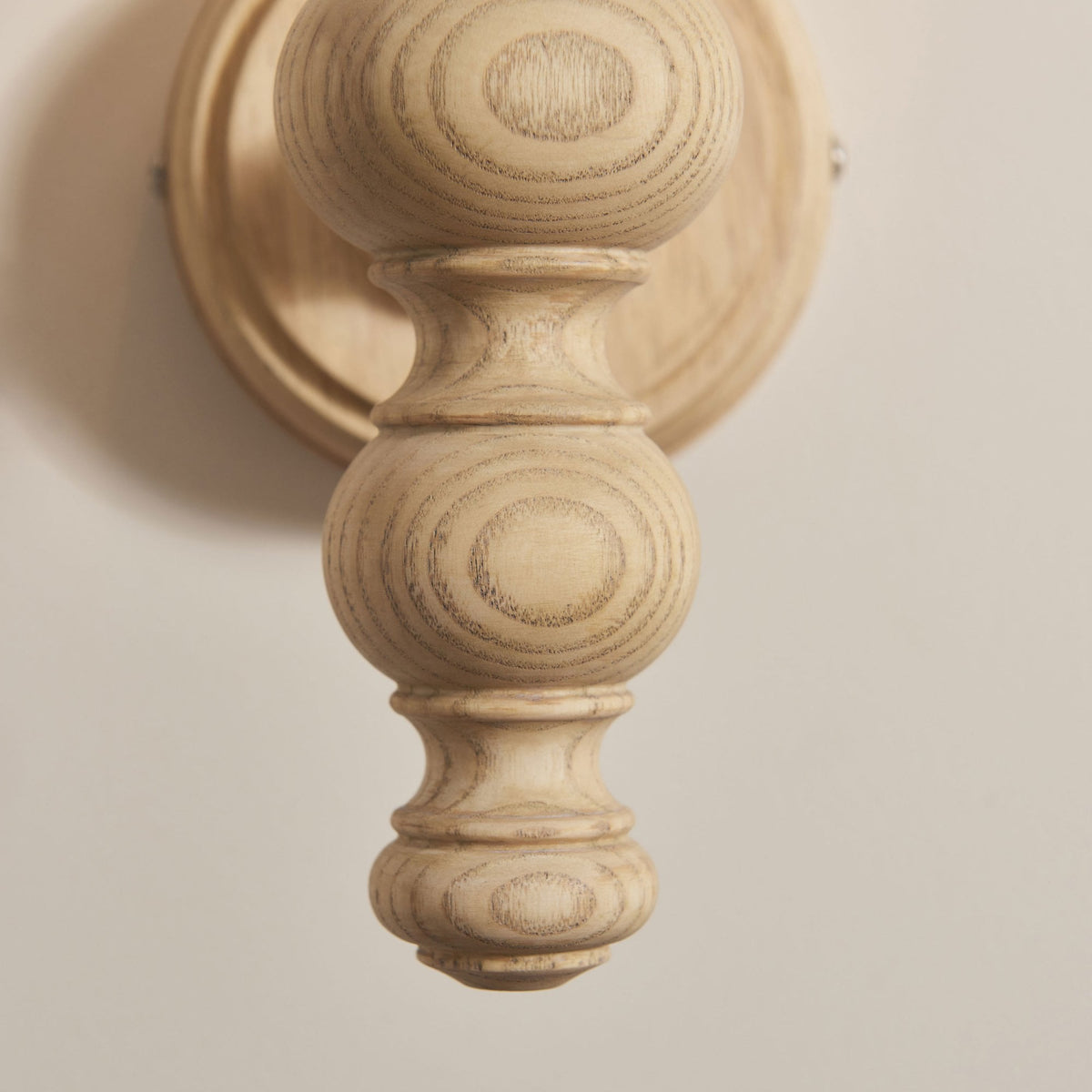 Bibury Wall Light in Natural Ash Finish