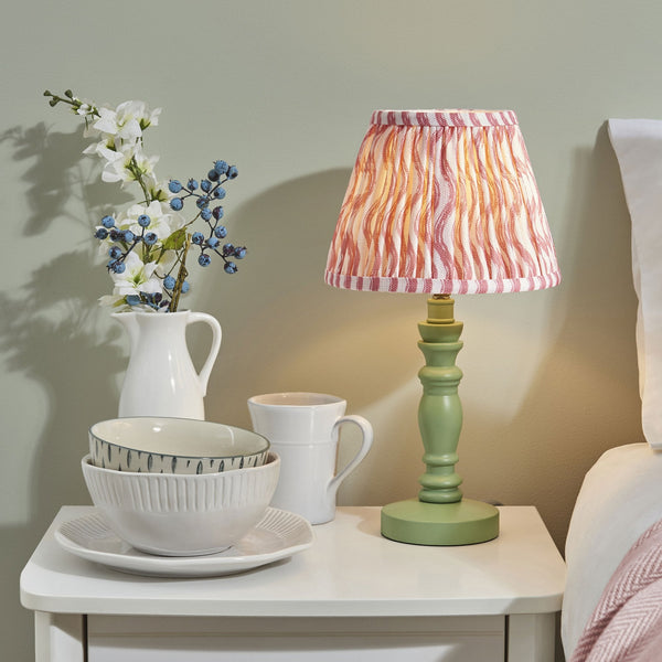 Bibury Table Lamp in Cotswold Green with Ripple 20cm Coral Pink Shade