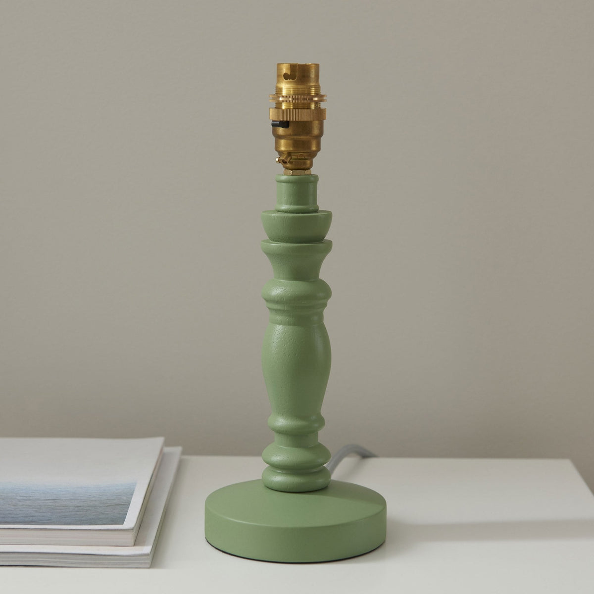 Bibury Table Lamp in Cotswold Green with Ripple 20cm Coral Pink Shade