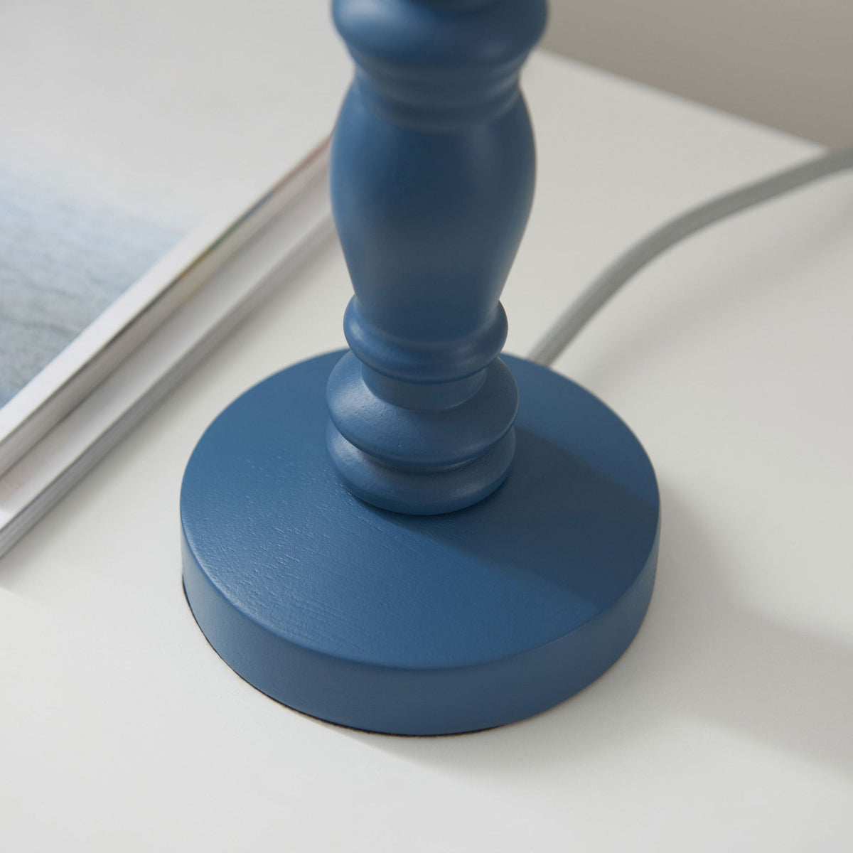 Bibury Table Lamp in Marlin Blue with Ripple 20cm Coral Pink Shade