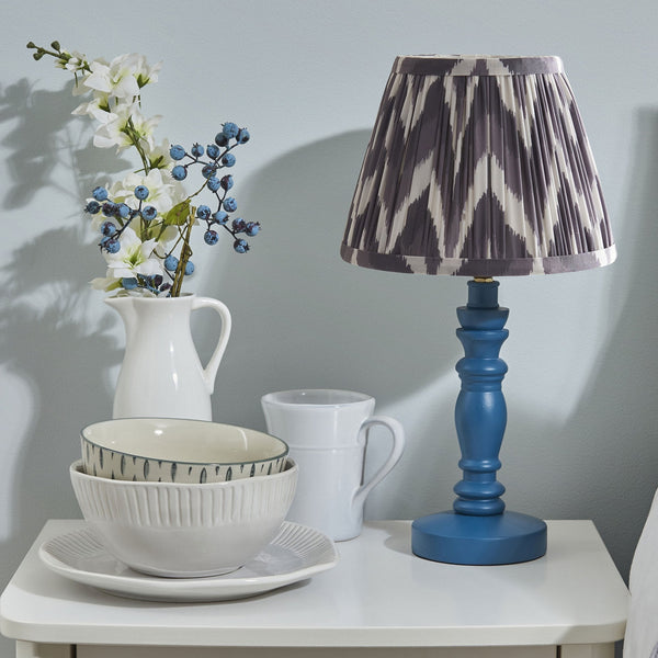 Bibury Table Lamp in Marlin Blue with Zigzag 20cm Pearl Grey Shade