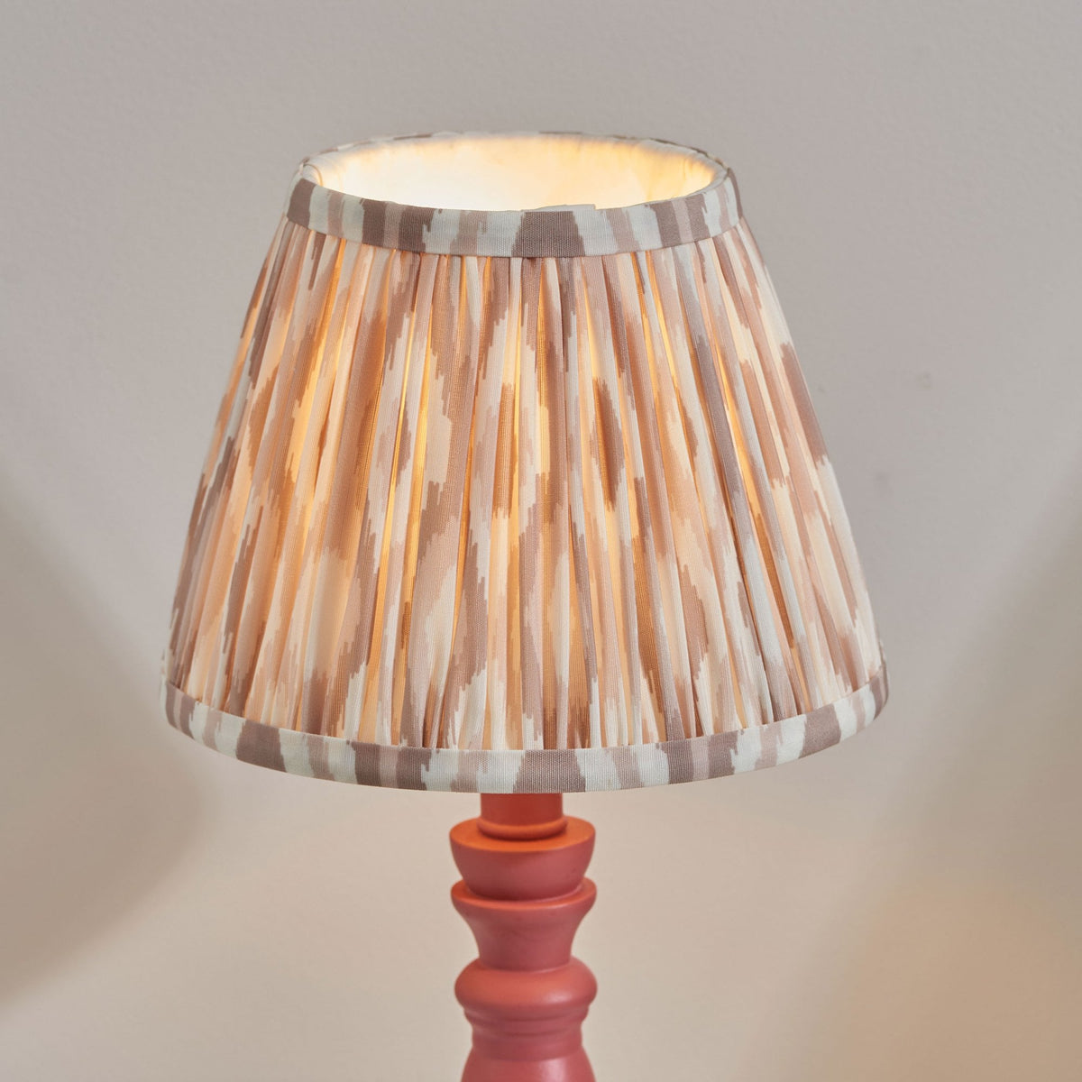 Bibury Table Lamp in Pink Clay with Ikat 20cm Neutral Shade