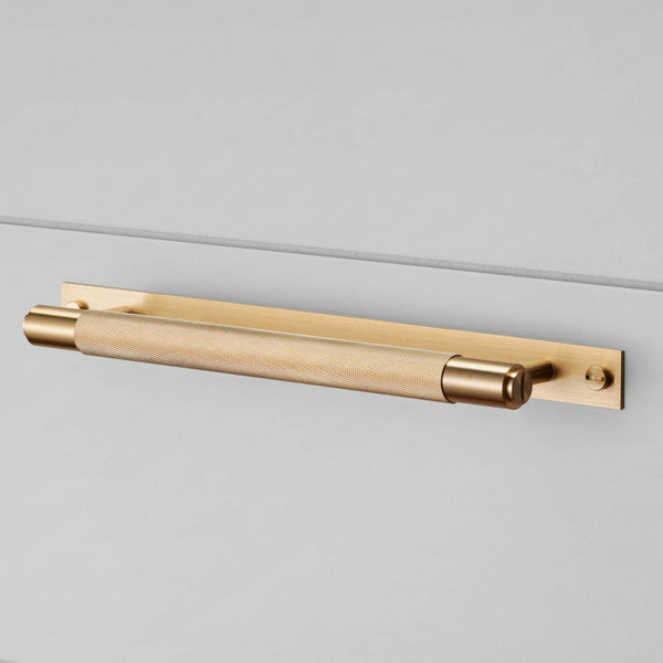 Knurled Small Pull Bar Cabinet Handle With Back Plate In Solid Brass