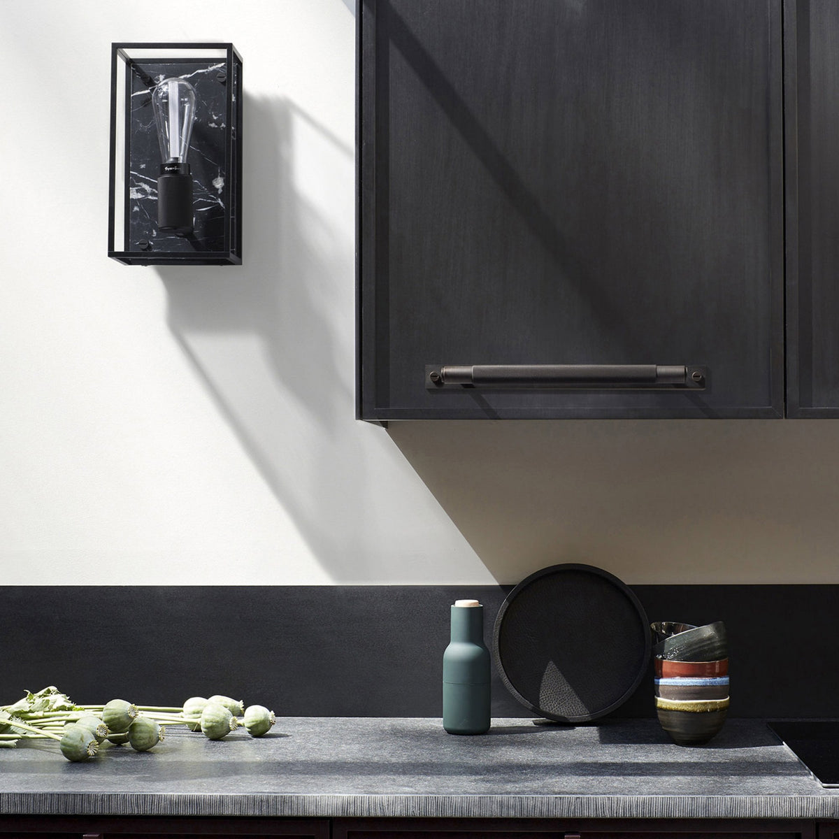 Knurled Small Pull Bar Cabinet Handle With Back Plate In Smoked Bronze