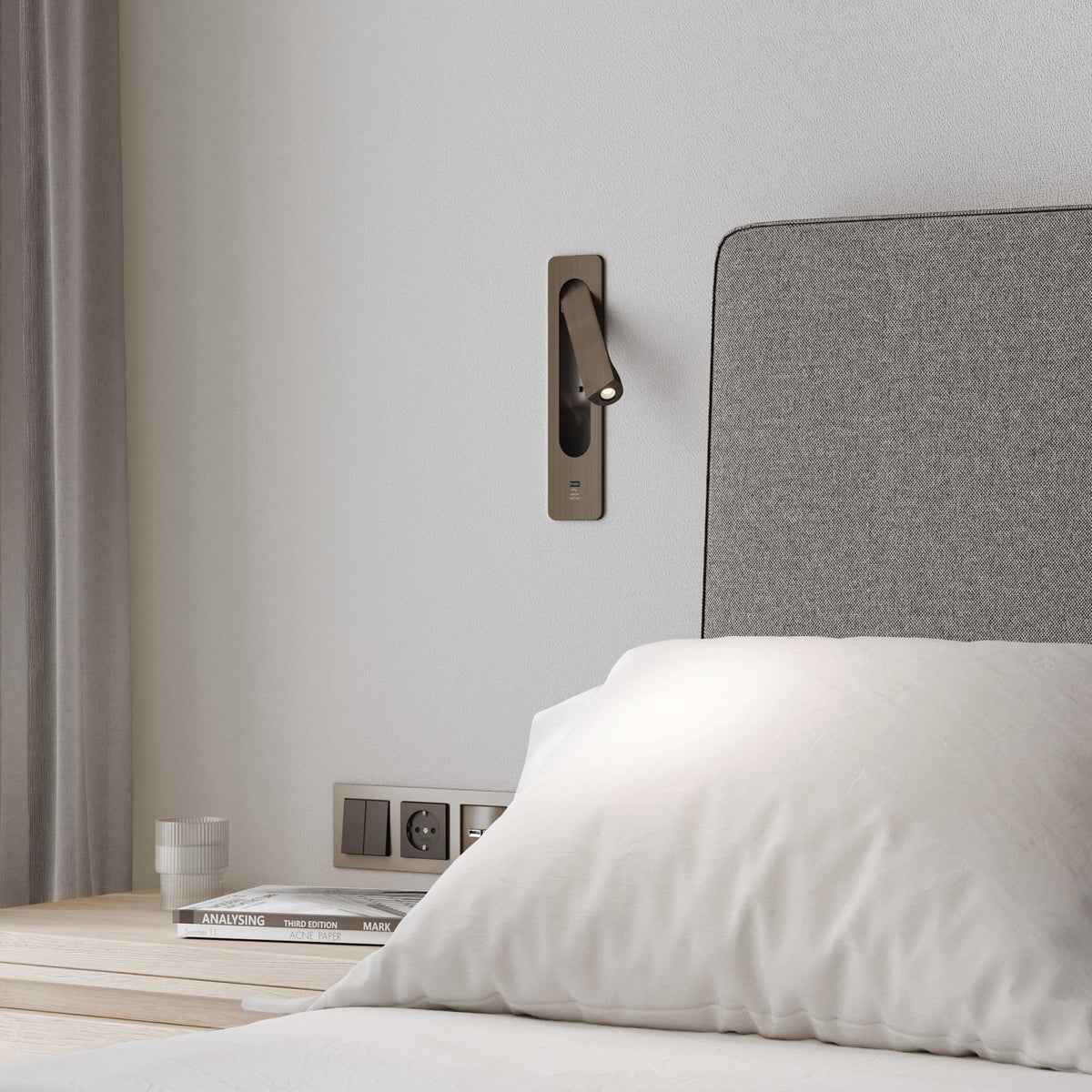 Keta USB-C Recessed Switched LED Reading Light in Bronze