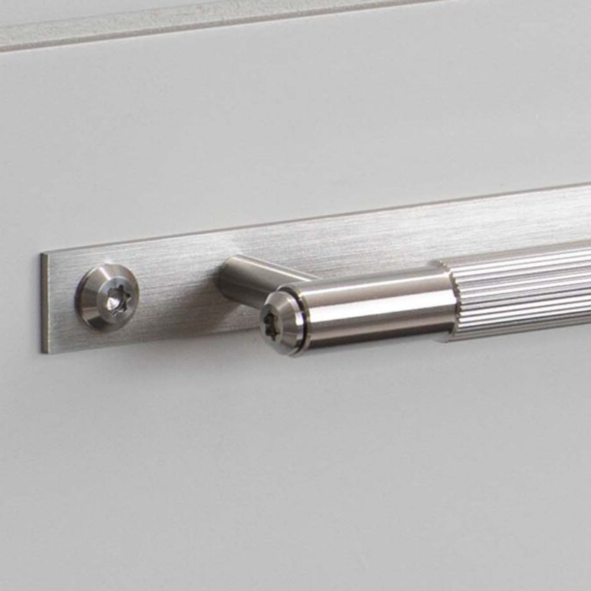 Linear Knurled Large Pull Bar Cabinet Handle With Back Plate In Solid Steel