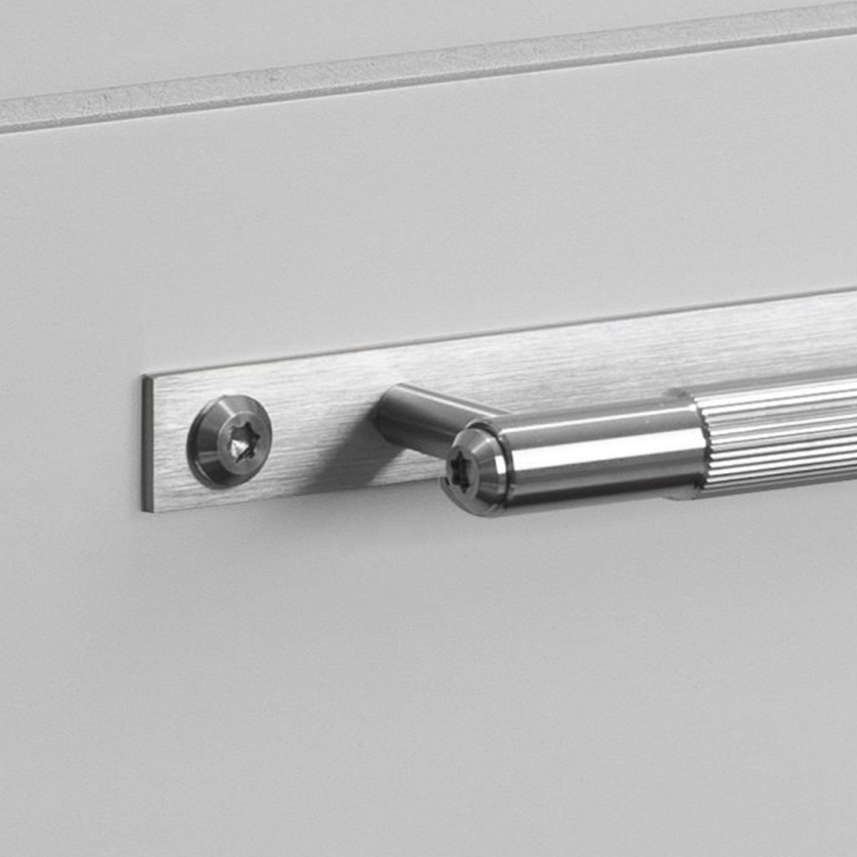 Linear Knurled Small Pull Bar Cabinet Handle With Back Plate In Solid Steel