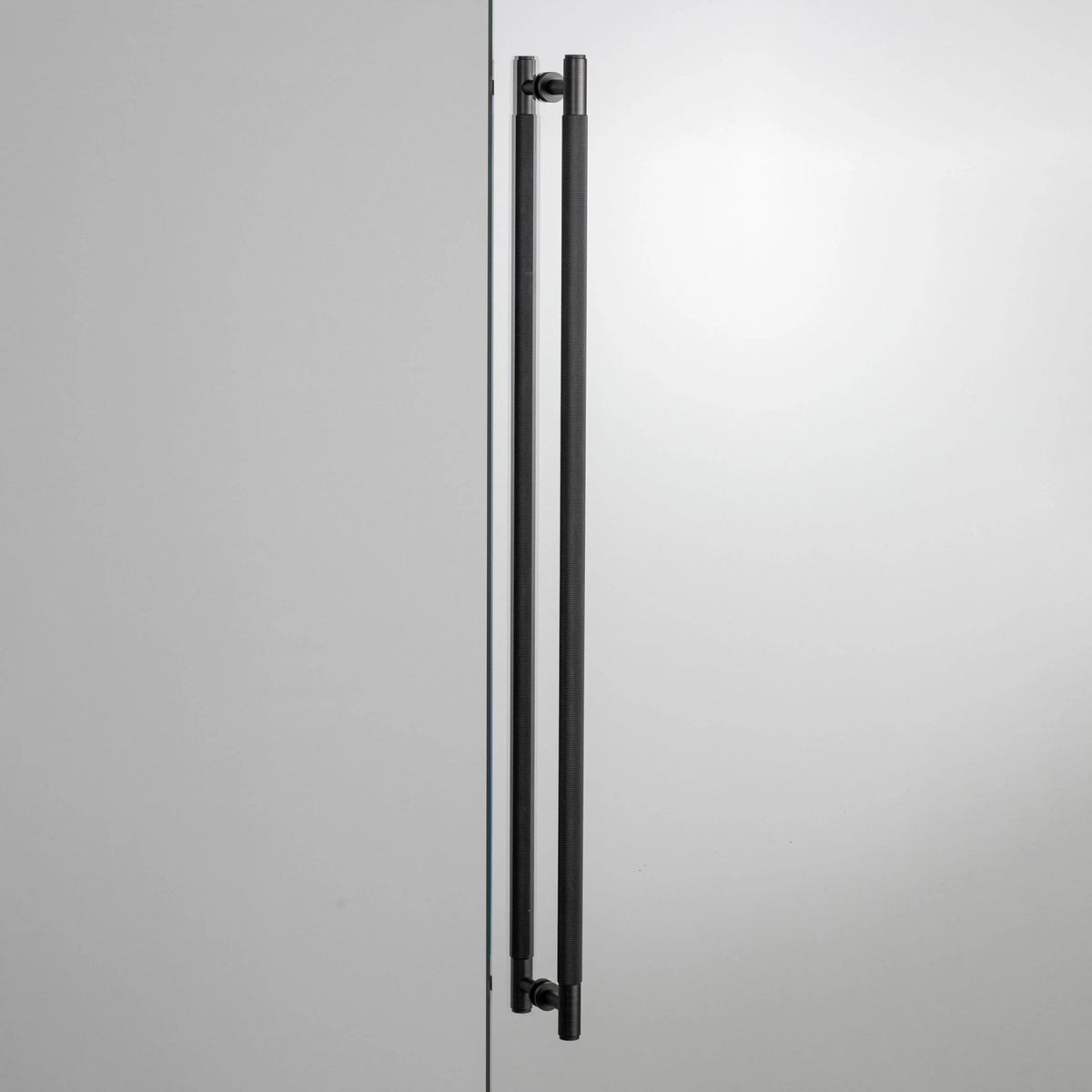 Double Sided Knurled Closet Bar Handle In Smoked Bronze