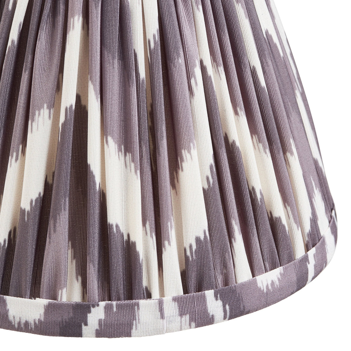 Chester Single Wall Light in Aged Brass with Zigzag 16cm Pearl Grey Shade