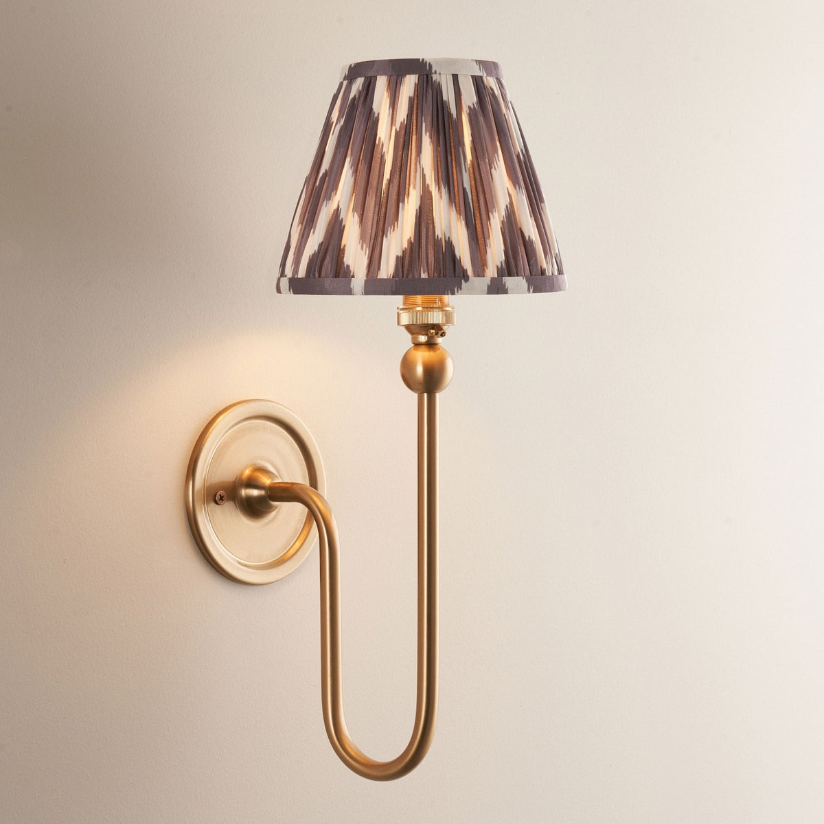 Santiago Curved Wall Light in Brushed Aged Brass with Zigzag 16cm Pearl Grey Shade