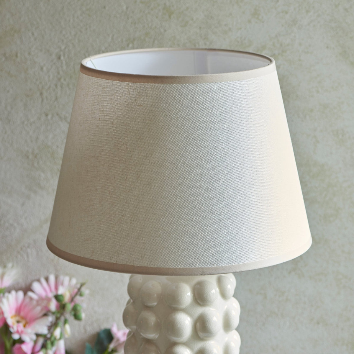 Bobble Ceramic Table Lamp in Gloss White with Ivy 35cm Vintage White Shade