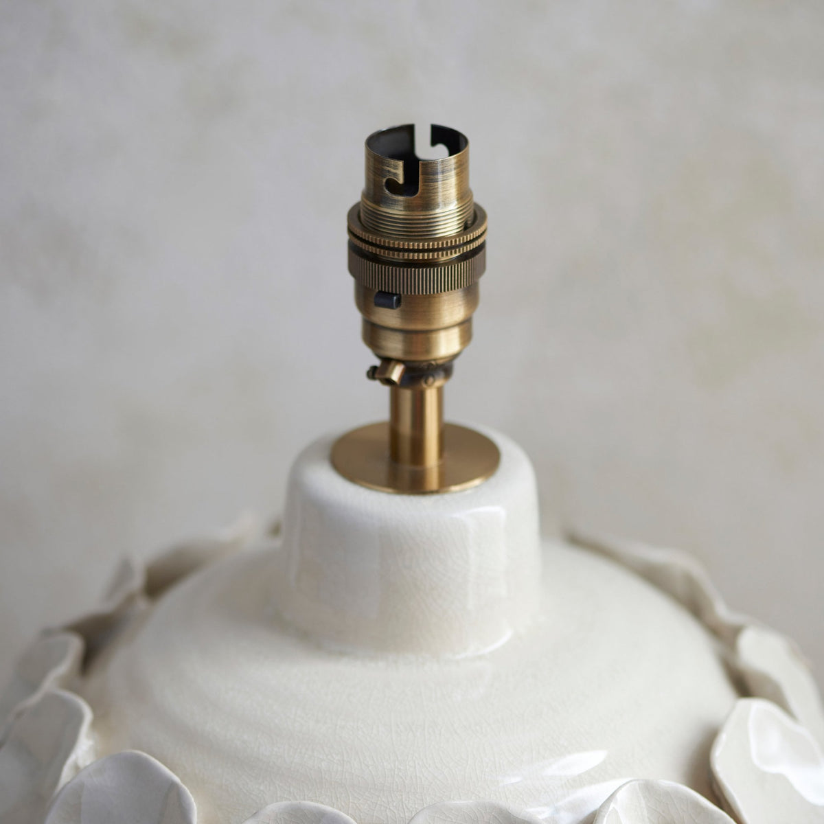 Borello Ceramic Table Lamp in Vintage White with Leaf 35cm Pearl Grey Shade