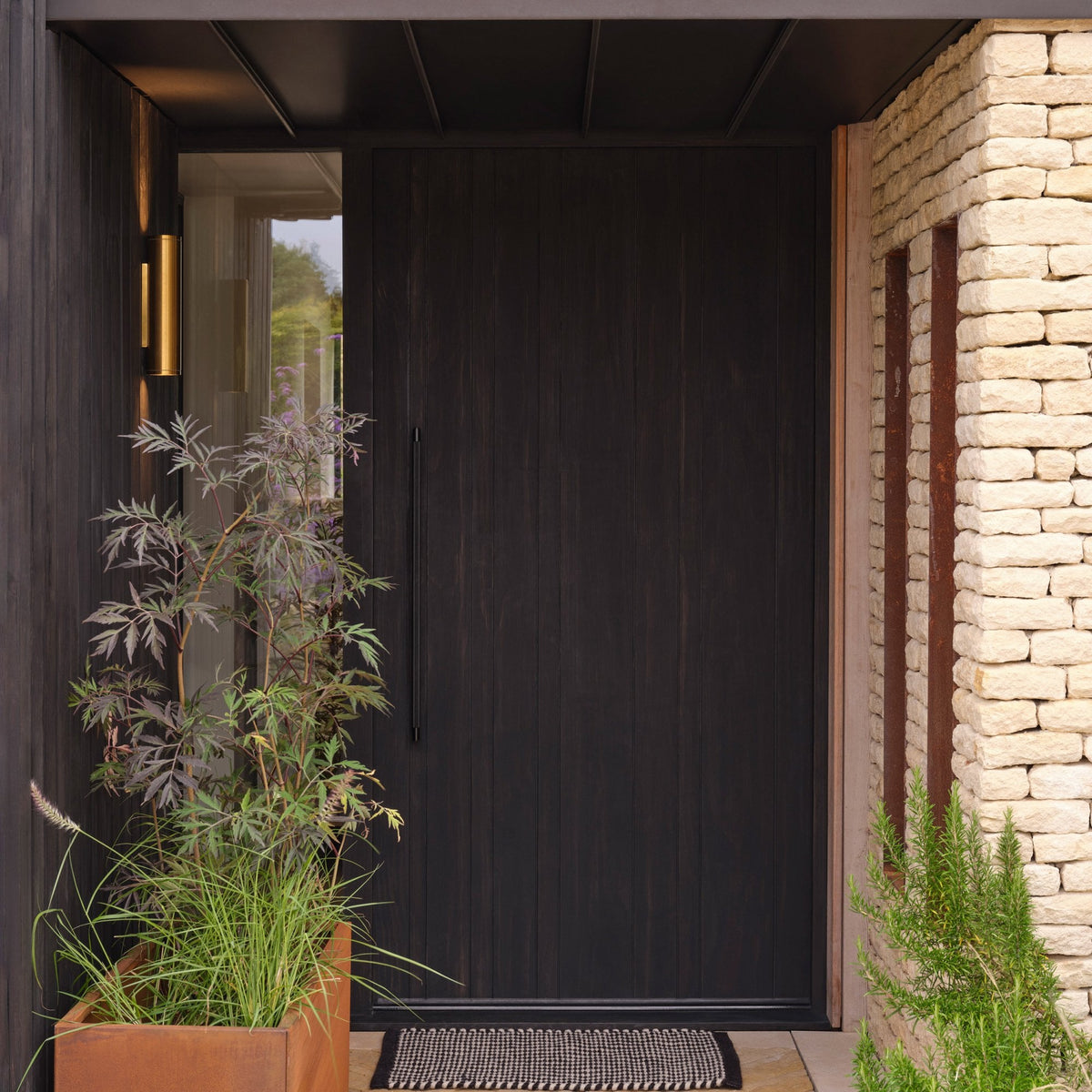 Ava 300 Coastal Single Wall Light in Brushed Brass