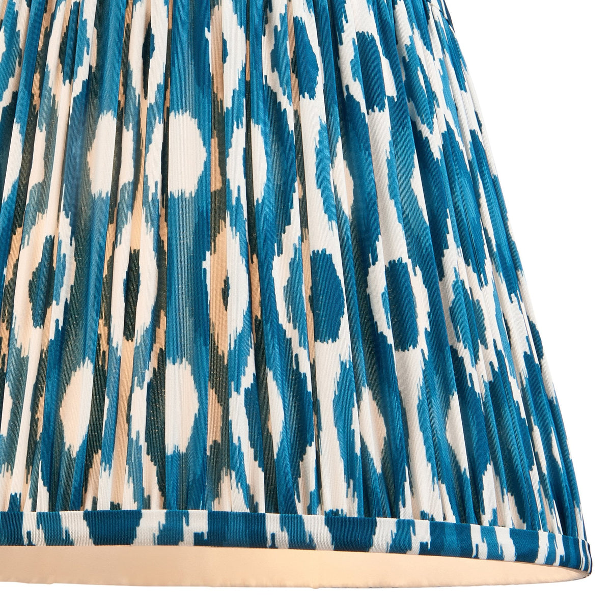 Borello Ceramic Table Lamp in Vintage White with Ikat 35cm Marlin Blue Shade