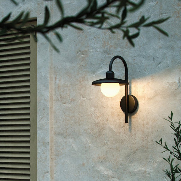 Berlo Outdoor IP44 Wall Light In Black