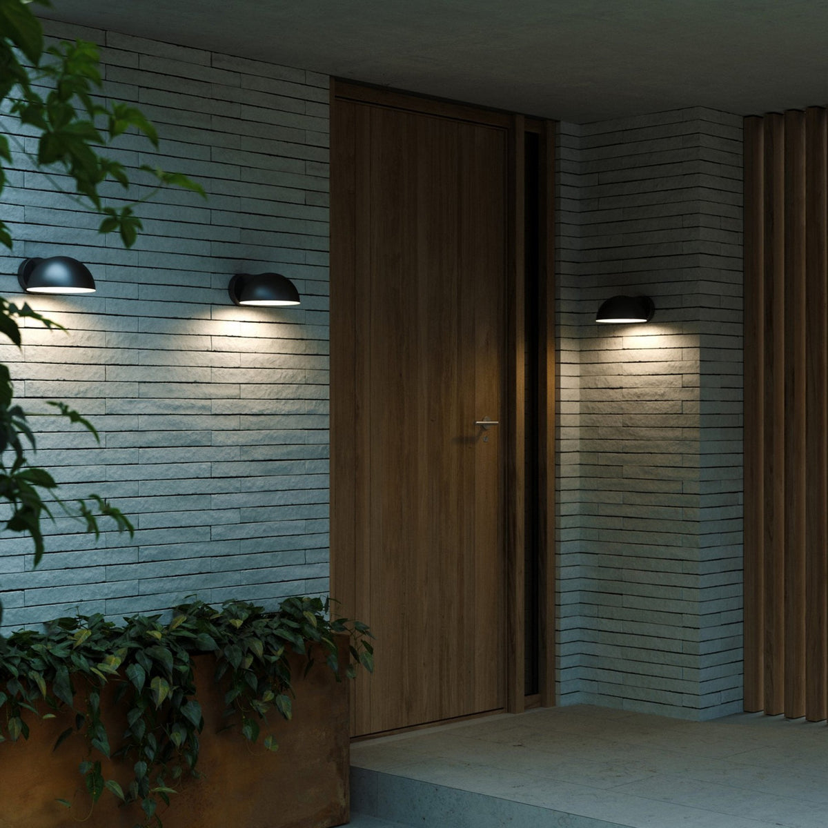 Clarso Outdoor IP44 Wall Light in Black