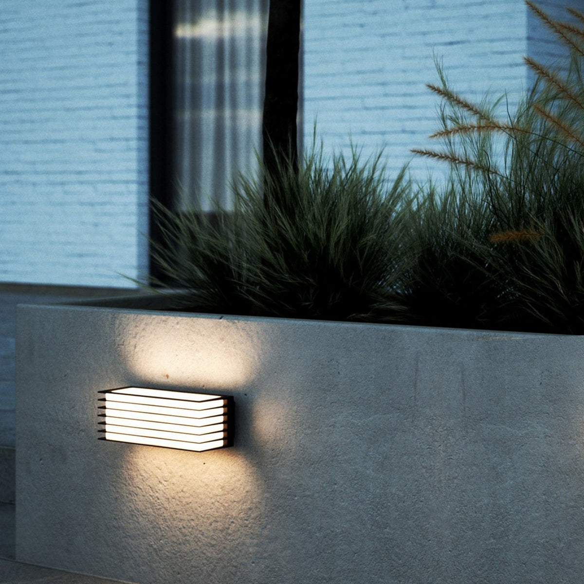 Fluctus 28 Outdoor IP44 Wall Light in Black with Frosted Diffuser