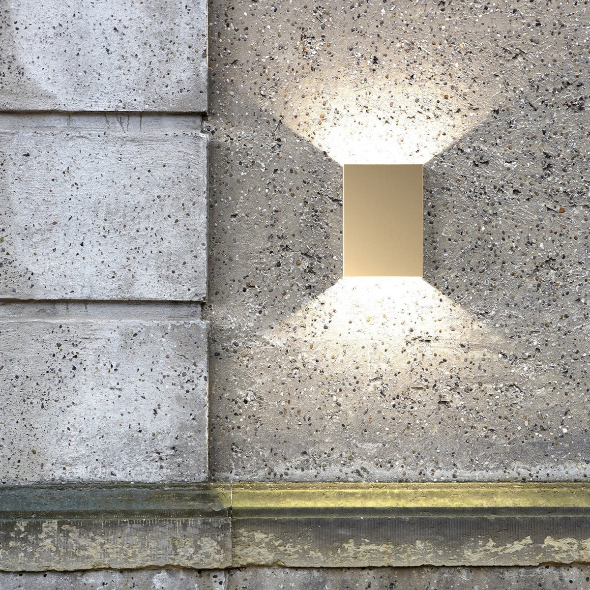 Fold 15 Coastal IP54 LED Wall Light in Brass