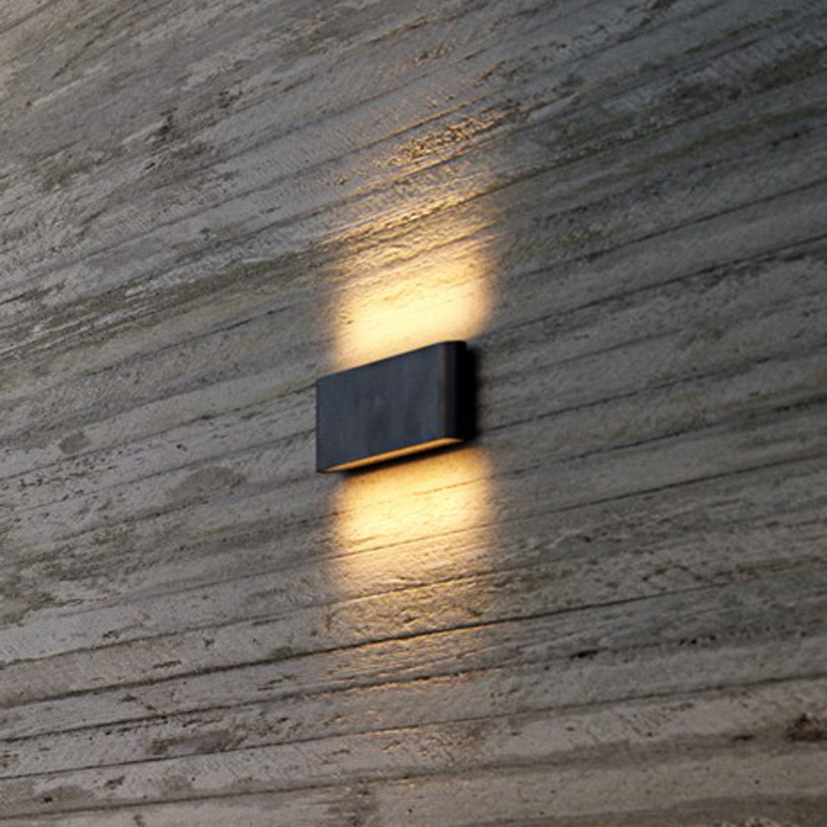 Kinver 26 IP54 LED Up and Down Wall Light in Black