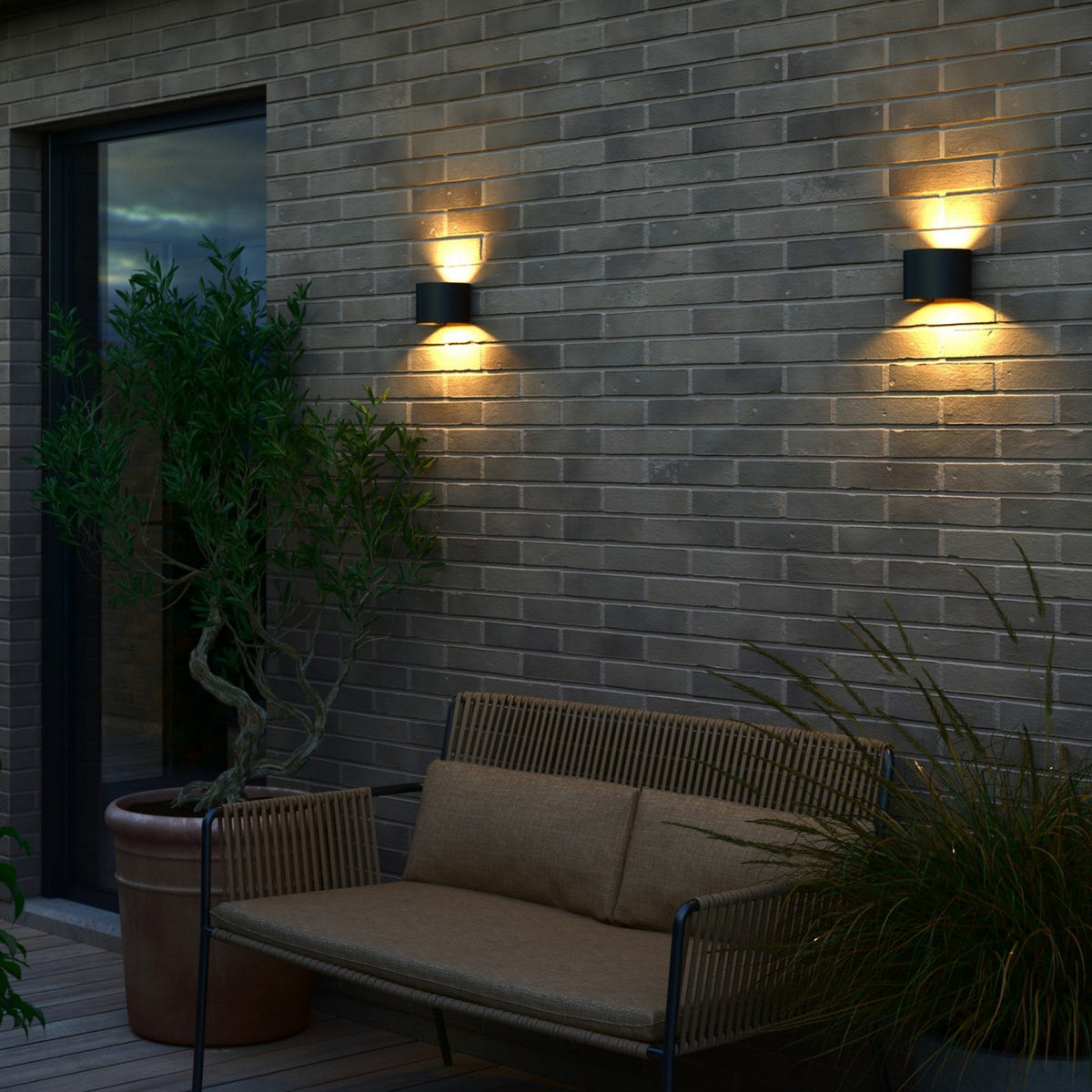 Milda Outdoor IP44 LED Wall Light in Black