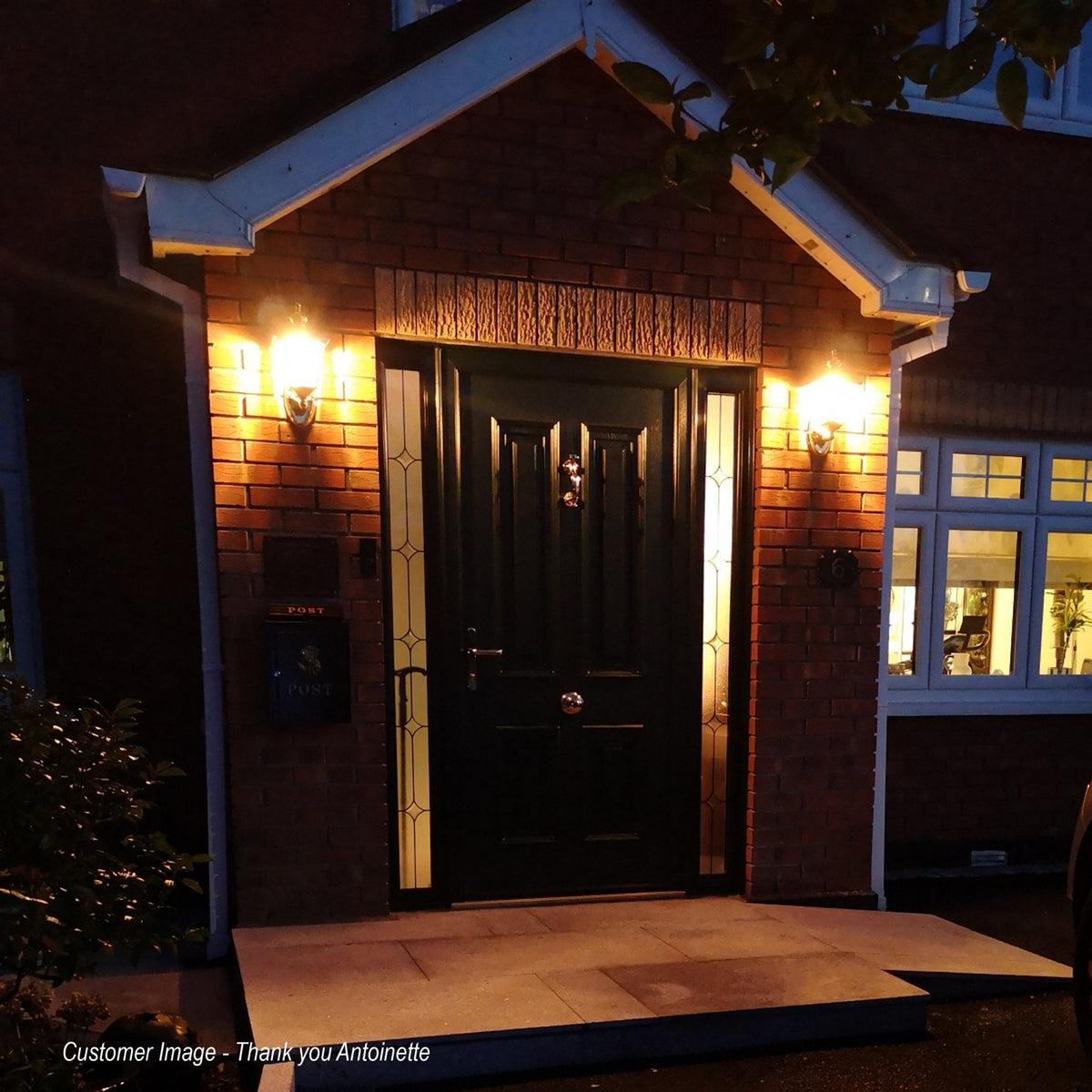 Bay Shore Medium Outdoor Wall Lantern Light in Polished Brass