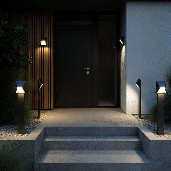 Pontio 15 IP54 Wall Light in Black