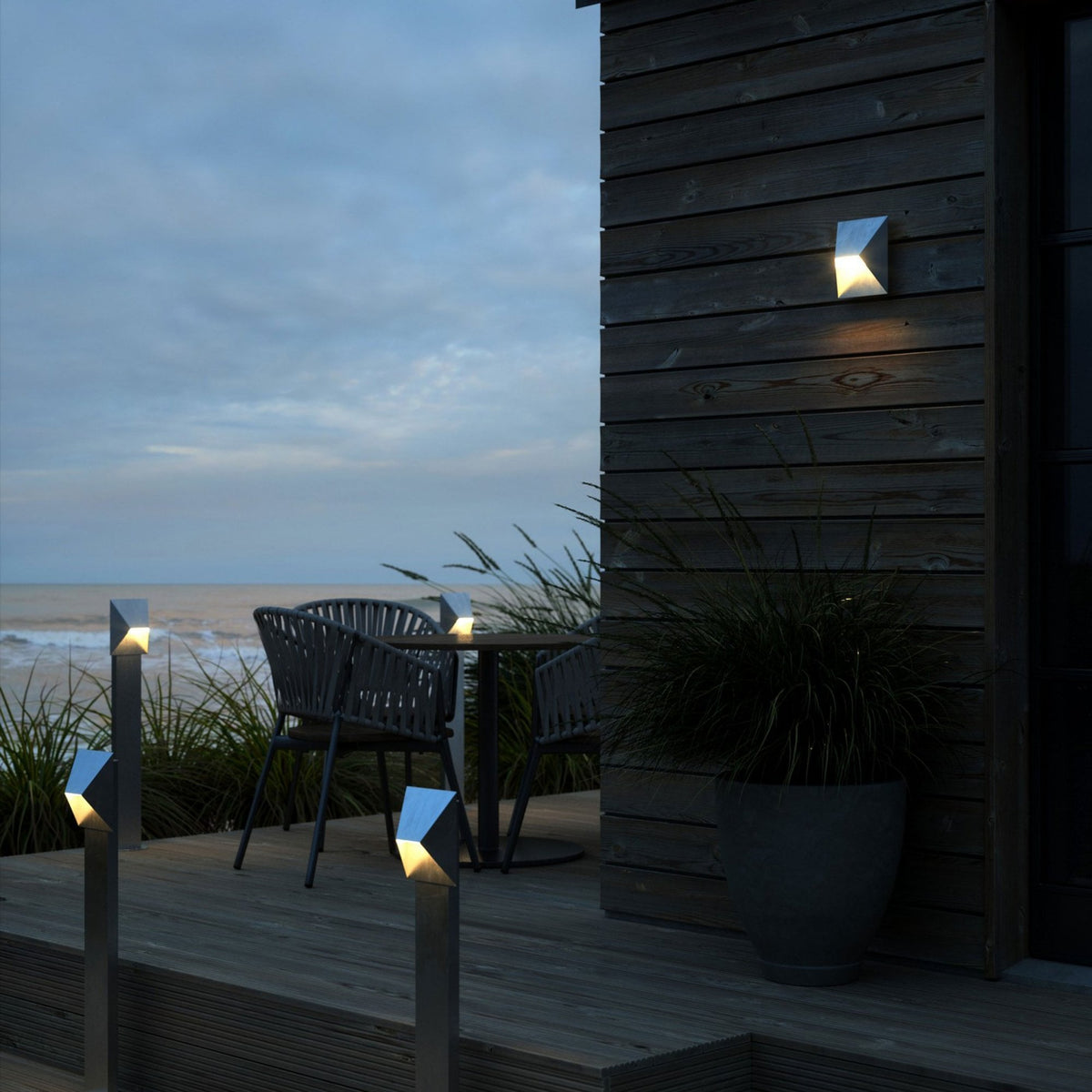 Pontio 15 IP54 Coastal Galvanized Wall Light