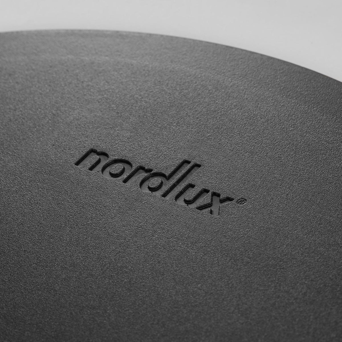 Sponge 34 Rechargeable Table Lamp in Black