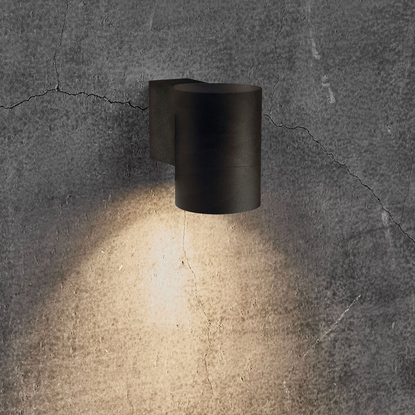 Tin Maxi Outdoor IP54 Single Wall Light in Black