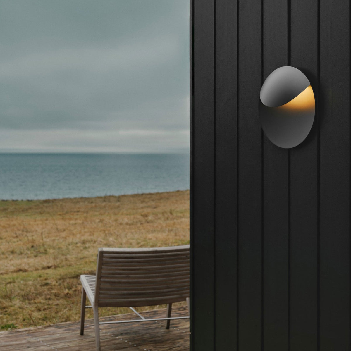 Valopin Coastal Outdoor LED Wall Light in Black