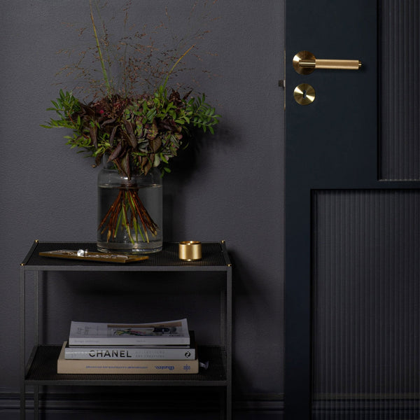 Cross Cut Knurled Door Handle Set In Brass