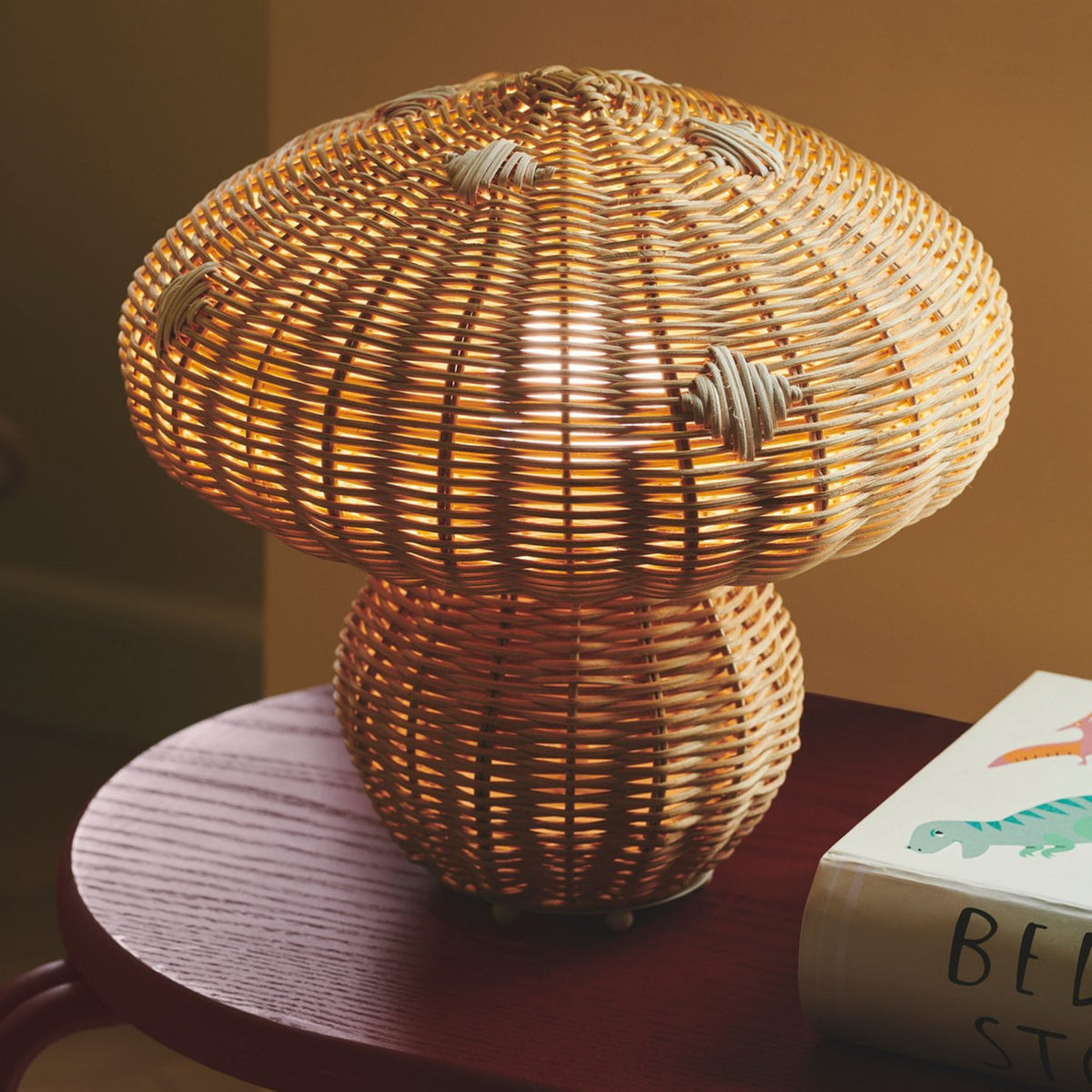 Allie Mushroom Table Lamp in Rattan